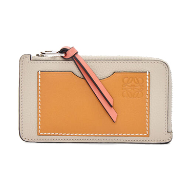 Luxury Brands Token for Skillfullness together with Exclusivity